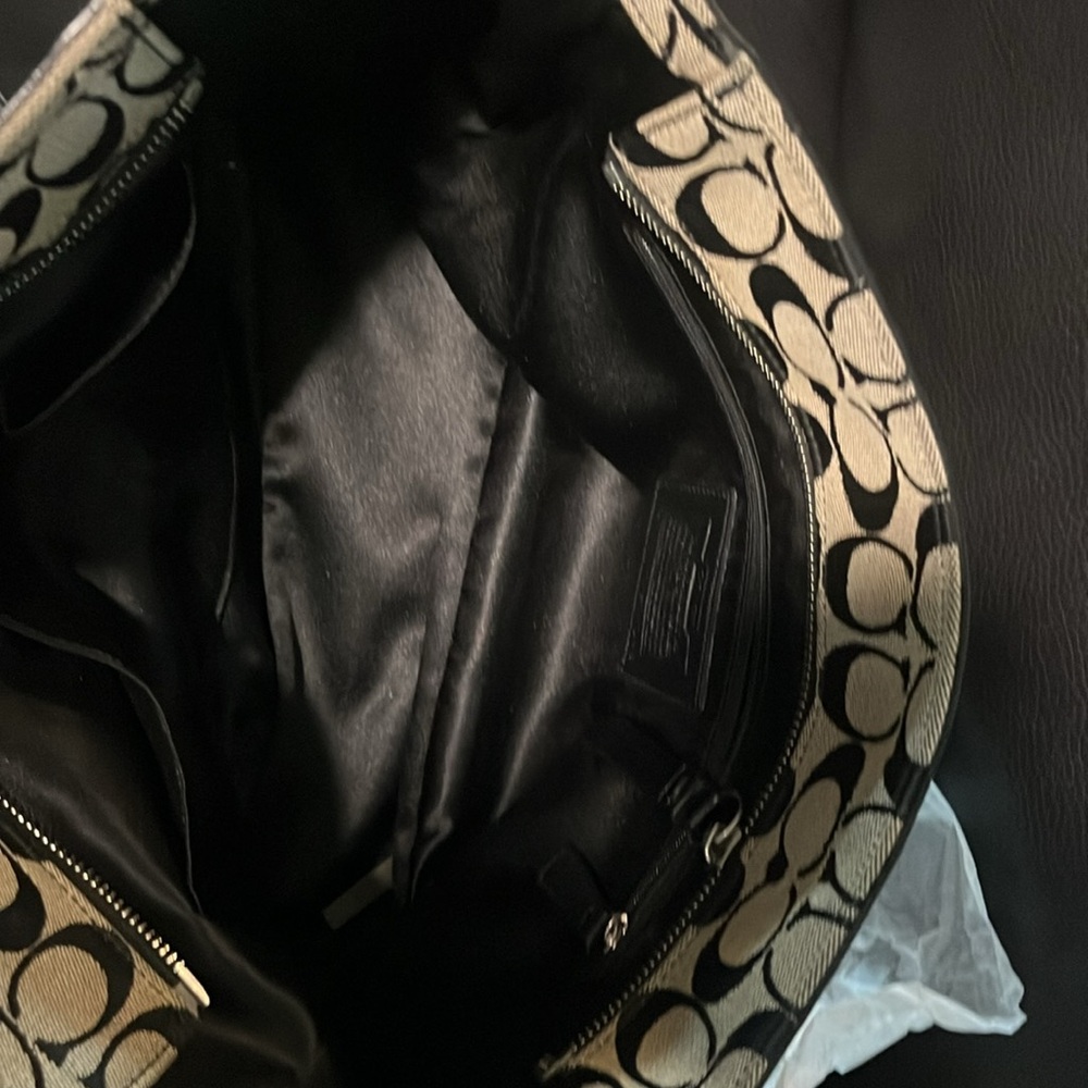 EUC Coach handbag - Picture 9 of 11